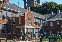 Rommelmarkt bij Oisterwijks Poirtershuis