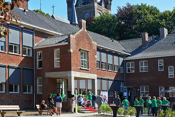Rommelmarkt bij Oisterwijks Poirtershuis