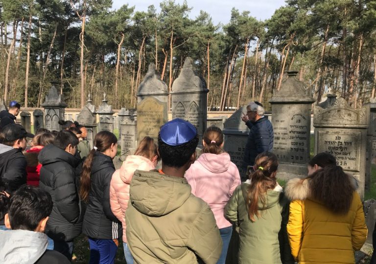 Bezoek de Joodse Begraafplaats in Oisterwijk