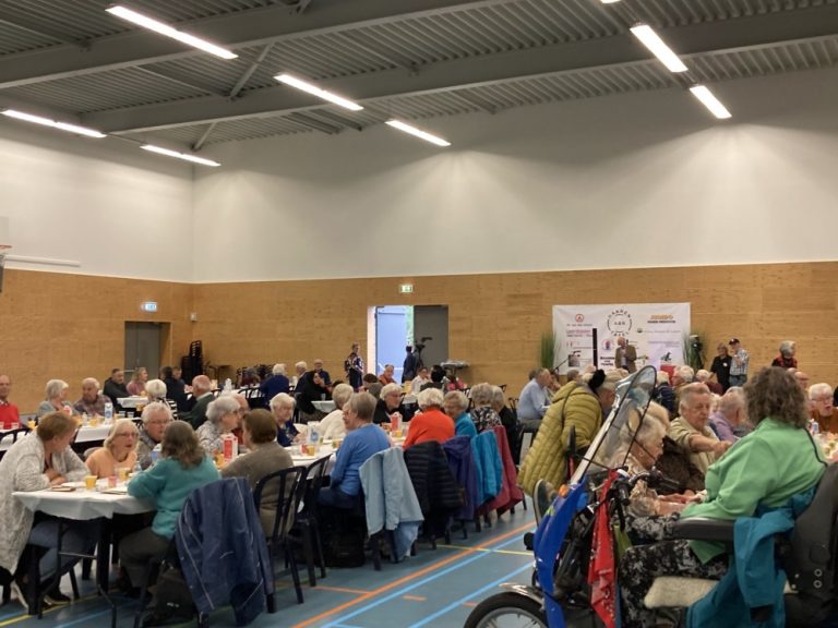 Haaren aan Tafel en Haoren Aon Tafel zijn twee verschillende activiteiten Haaren aan Tafel en Haoren Aon Tafel zijn twee verschillende activiteiten