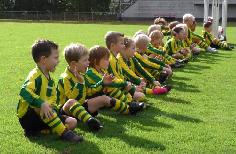 Nemelaer Haaren start Peutervoetbal
