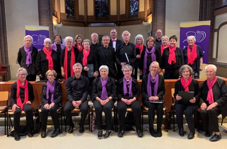 Zang en Vriendschap zingt musicalnummers