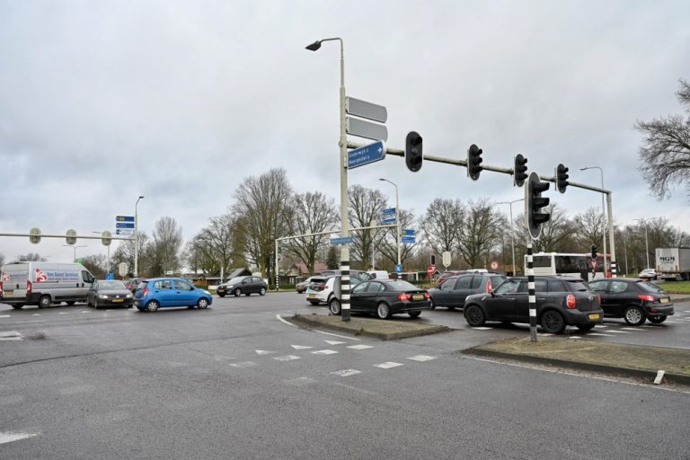 File op N65 tussen Tilburg en Oisterwijk en A58 bij Moergestel vanwege ongeval