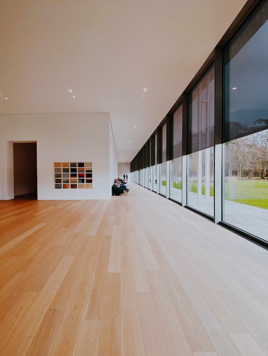 Vloeren en meubels combineren: zo creëer je balans in je interieur *