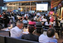 Openluchtbioscoop tijdens Filmplein Oisterwijk