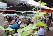 Jazz op het Lindeplein in Oisterwijk Jazz op het Lindeplein in Oisterwijk