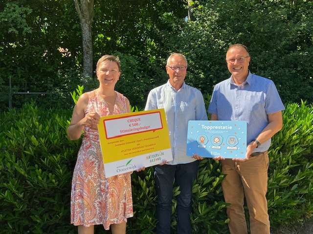 Taxandria Atletiek ontvangt drie Topprestatiebadges