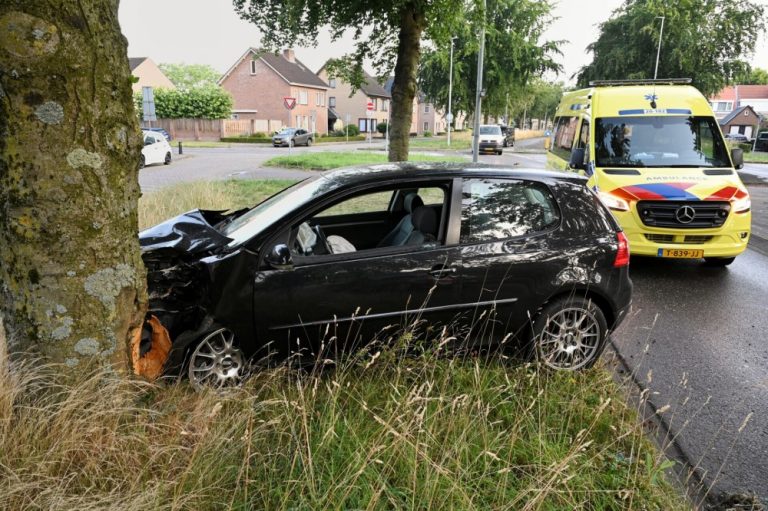 Man gewond na ongeval Pannenschuurlaan Oisterwijk