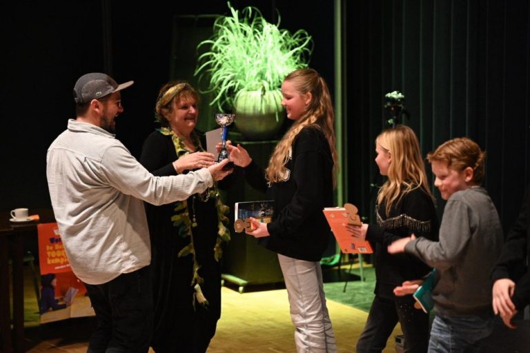 Oisterwijkse wint voorleeswedstrijd en gaat door naar Brabantse finale