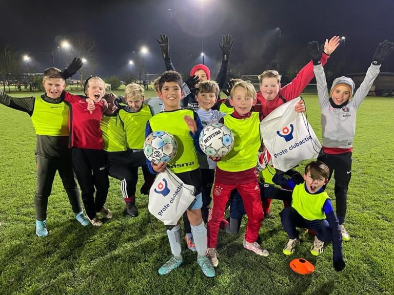 VoetbalQuiz en Sauwelavond bij Trinitas Oisterwijk