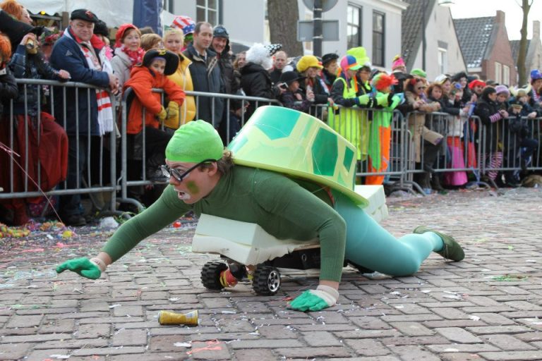 Inschrijven voor carnavalsoptocht Oisterwijks Döllekesgat