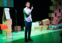 Gratis naar theatervoorstelling over positief coachen voor ouders