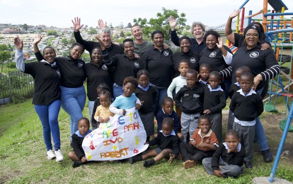 Oisterwijkse meester bakker Robèrt van Beckhoven op bezoek bij MAMAS in Zuid-Afrika