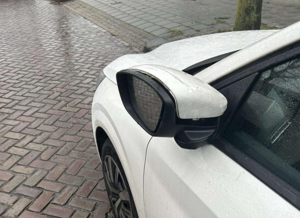 Autospiegels gesloopt in Centrum en Westend Oisterwijk