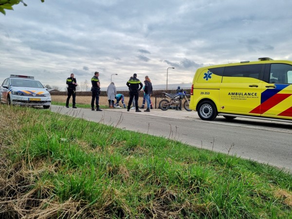 Twee gewonden bij botsing van crossmotoren