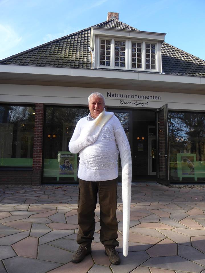 Warmetruiendag en geld voor energie