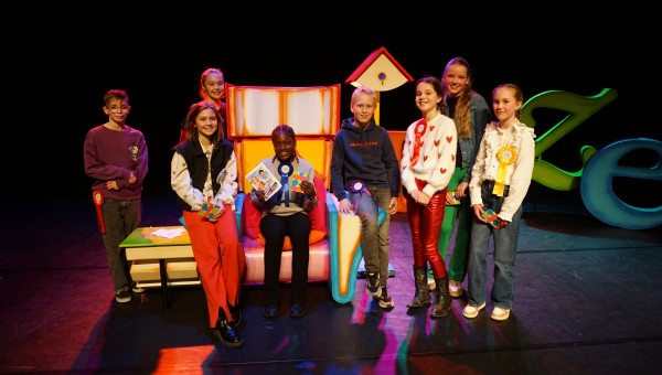 Oisterwijkse Carlijn naar Brabantse finale voorleeswedstrijd