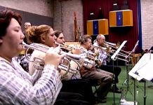 Beeldbank Oisterwijk: Verhuizingen verenigingen naar Tiliander, 2004