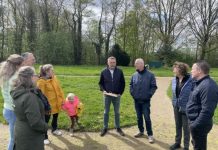 Vrijwilligers Park Ruijbosch Haaren bedanken Ad van de Ven
