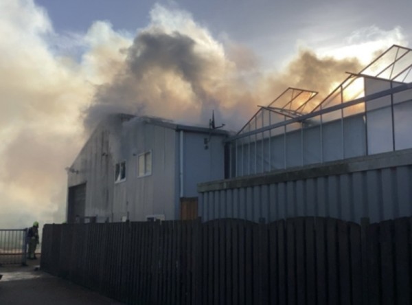 Grote brand in loods met arbeidsmigranten Haaren (Update)