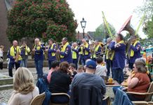 De vlag in top en veel muziek op 5 mei in Oisterwijk, Moergestel en Haaren