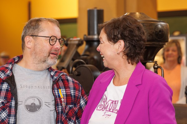 Koninklijke onderscheiding voor redder van Oisterwijkse Stoommachine (+ Video)