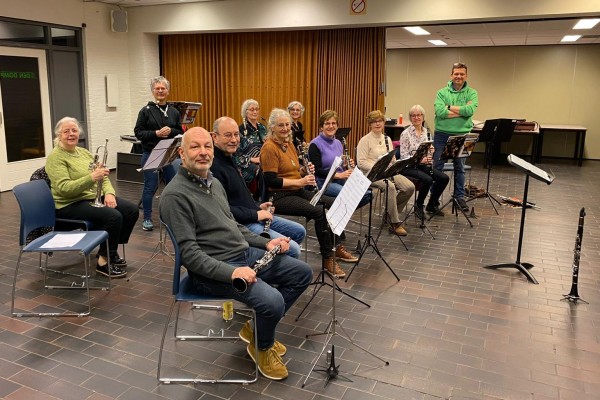 Laatbloeiers welkom op instrumentenmarkt in Haaren