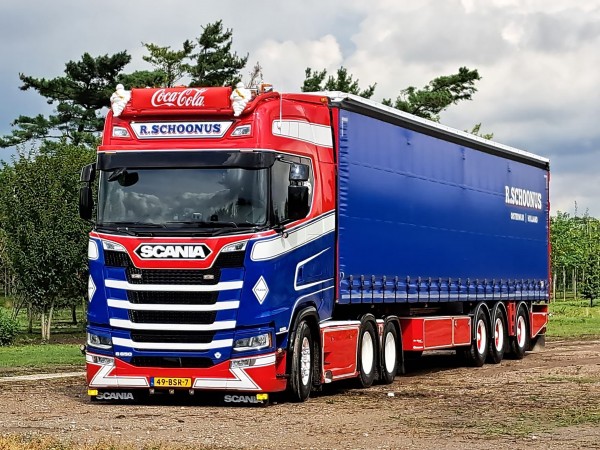 Rik Schoonus uit Oisterwijk kanshebber op eretitel Mooiste Truck van Nederland