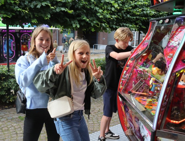 Kermis in Moergestel met concert en Koningschieten (+Video)