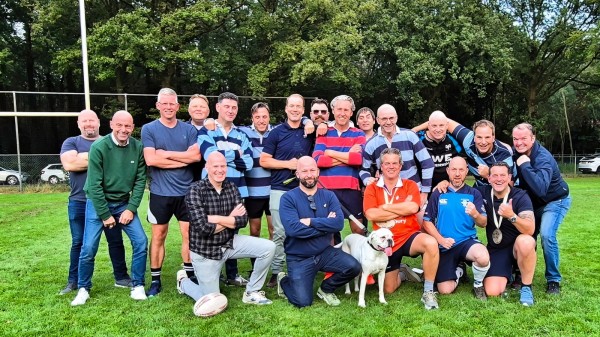 Geslaagde reünie bij Oysters Colts uit 1992