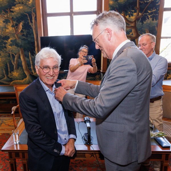 Koninklijke onderscheiding voor Jo Caris uit Haaren