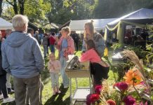 Vereniging de Noenes in Haaren vierde 50-jarig jubileum op Burendag