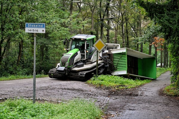Dieplader verliest lading tussen Moergestel en Oisterwijk