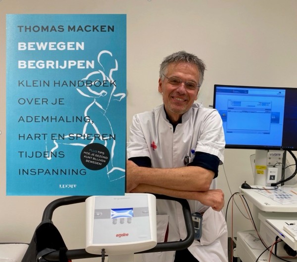 Oisterwijker schrijft boek over bewegen