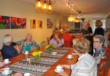 Vrijwilligers nemen na 12,5 jaar afscheid van exposities in De Inloop