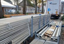 Oisterwijkse ijsbaan in opbouw