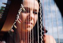 Lakshmi met klassiek en Celtic harp en songs