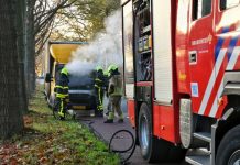 Brand in vrachtwagentje op N65 bij Oisterwijk