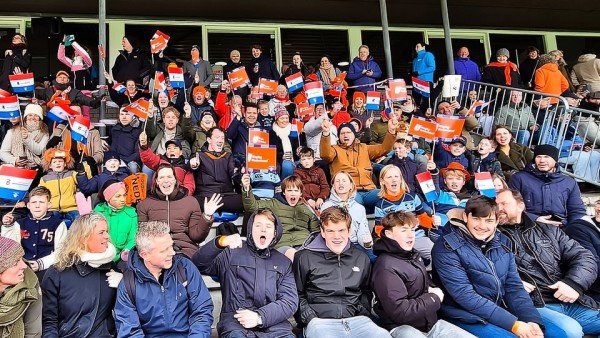 Rugby Oysters genieten van zonnig weekend