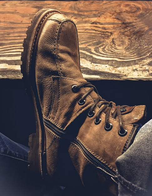 Wat is het verschil nu eigenlijk tussen werkschoenen en werklaarzen *