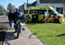 Automobilist doorgereden na aanrijding met motor