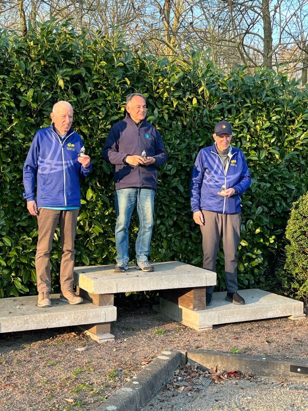 Huldigen van de wintermix kampioenen bij PCO