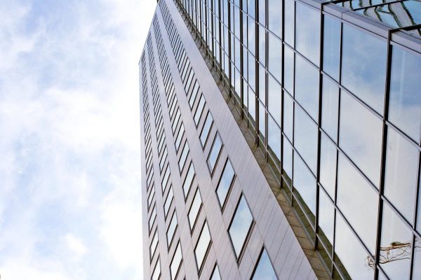 ISO 9001: kwaliteitsborging in oplaadinfrastructuur en batterijcellen *
