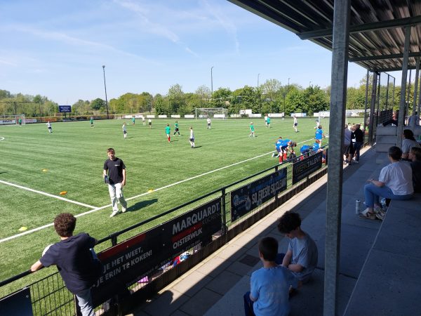Kampioenen en schoolvoetbal bij Trinitas Oisterwijk