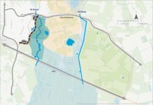 Protest bij raadhuis Oisterwijk tegen rondweg Moergestel