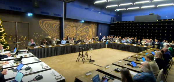 Het nut van een partijloze wethouder