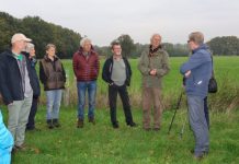 Geslaagde wandeling met gids in centrum en in Heukelom