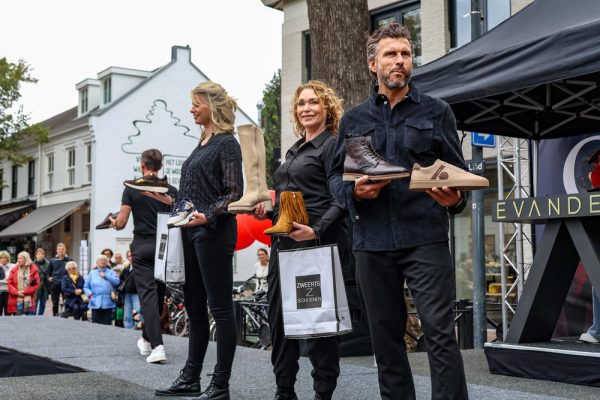 Tussen de buien door een mooie Modedagen en Fashion Weekend in centrum Oisterwijk