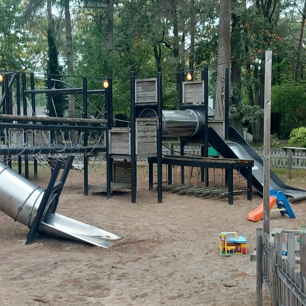 Midgetgolf bij Taverne de Posthoorn maakt plaats voor grote speeltuin