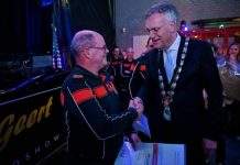 Onderscheidingen voor trouwe brandweerlieden Oisterwijk